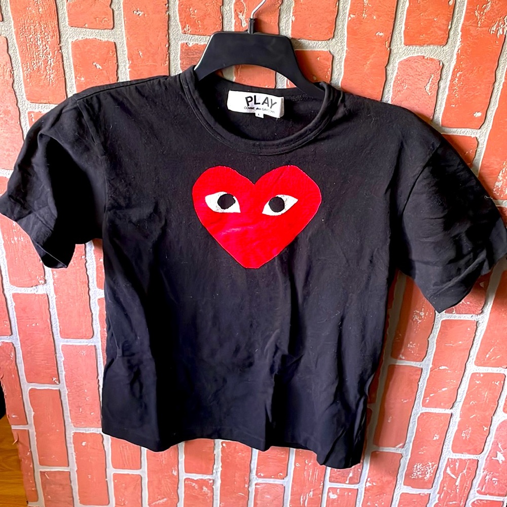 Authentic - Comme Des Garçons Play tshirt size large